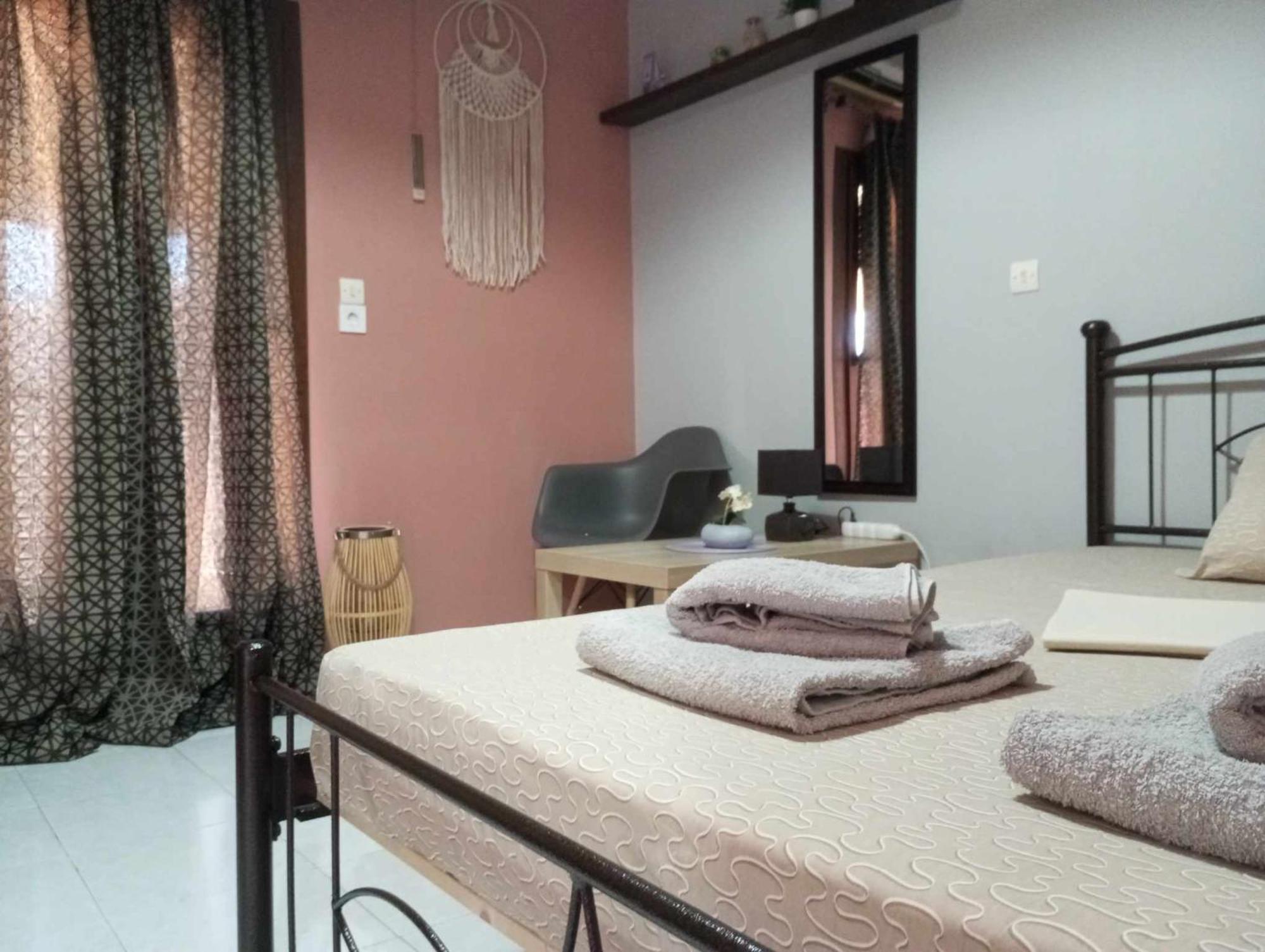 Cozy Studio Flat 1 Bedroom-Very Central Location Mytilíni エクステリア 写真